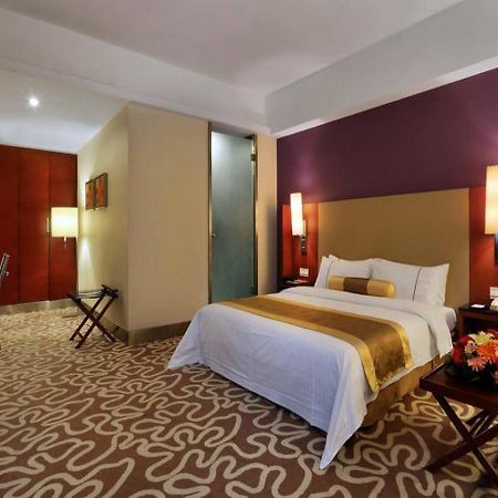 Shenzhen Caa Holy Sun Hotel, Luohu Railway Station Екстер'єр фото
